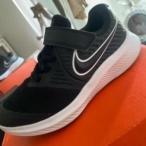 Nike Star Runner 2